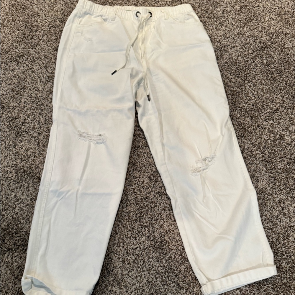 Aerie size large distressed cuffed cropped jean.